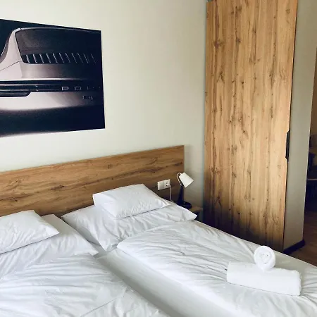 Hotel Panzio Route 87 - With Self Check In